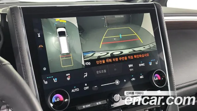 Toyota Alphard — Фото автомобиля 10