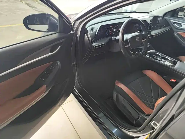 Changan Eado — Фото автомобиля 15