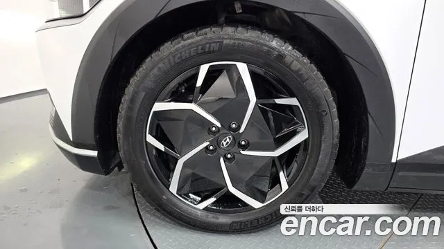 Hyundai Ioniq 5 — Фото автомобиля 5