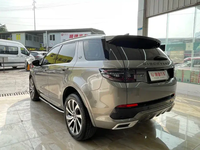 Land Rover Discovery Sport — Фото автомобиля 9