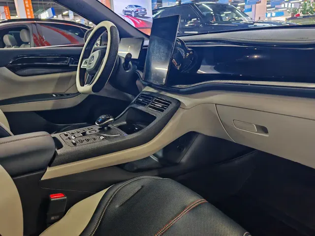 BYD Qin PLUS — Фото автомобиля 7