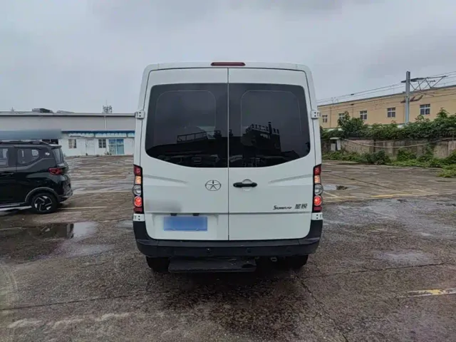 JAC Motors Sunray — Фото автомобиля 3