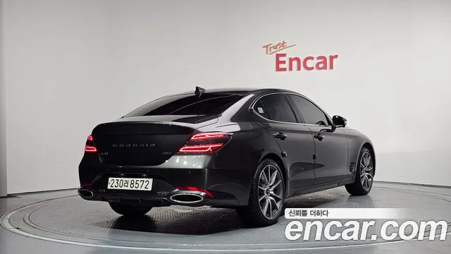 Genesis G70 Новый G70 Бензин 2.5T 4WD — Фото автомобиля 2