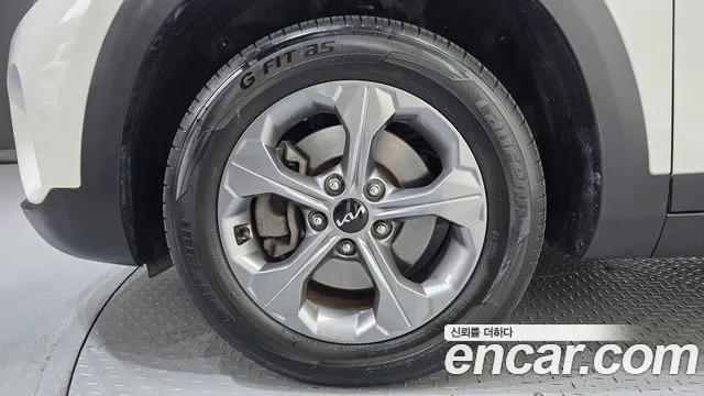 Kia Seltos — Фото автомобиля 5