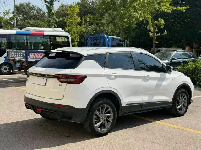 Geely Binyue — Фото автомобиля 6