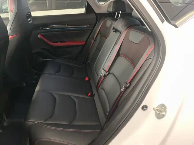Geely Emgrand S — Фото автомобиля 16