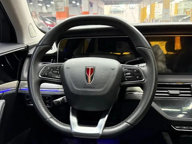 Hongqi HS5 — Фото автомобиля 17