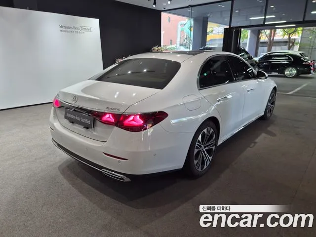Mercedes-Benz E-Class W214 — Фото автомобиля 2