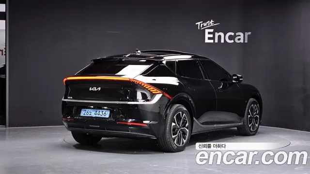 Фотография автомобиля — Kia EV6