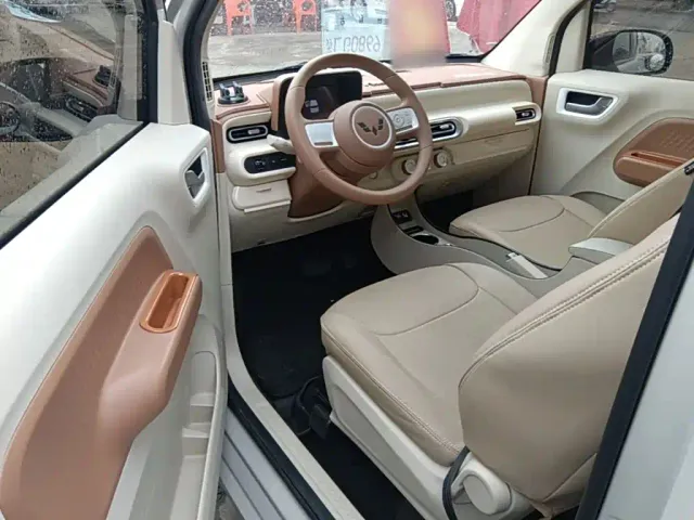 Wuling Hongguang Mini EV — Фото автомобиля 15