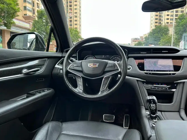 Cadillac XT5 — Фото автомобиля 9