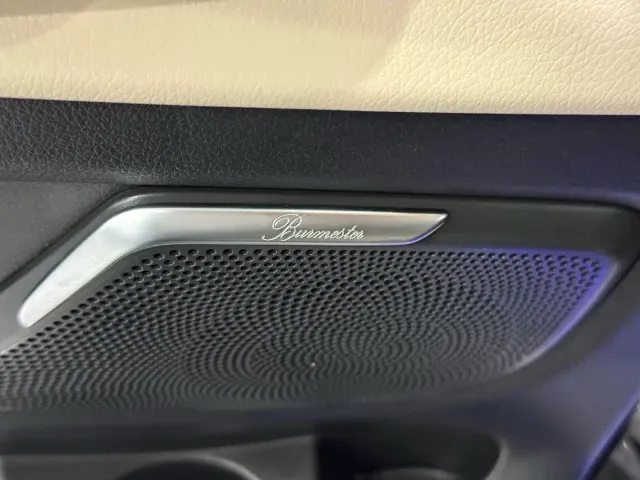 Mercedes-Benz V-Class — Фото автомобиля 11