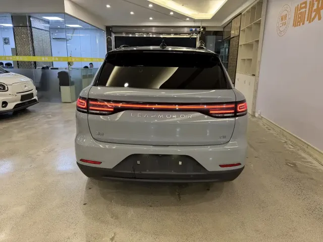 Leapmotor Leapmotor C11 2024 Extended Range 300 Premium Edition — Фото автомобиля 6