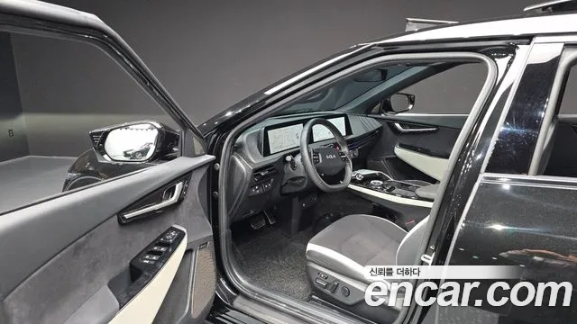 Kia EV6 — Фото автомобиля 15