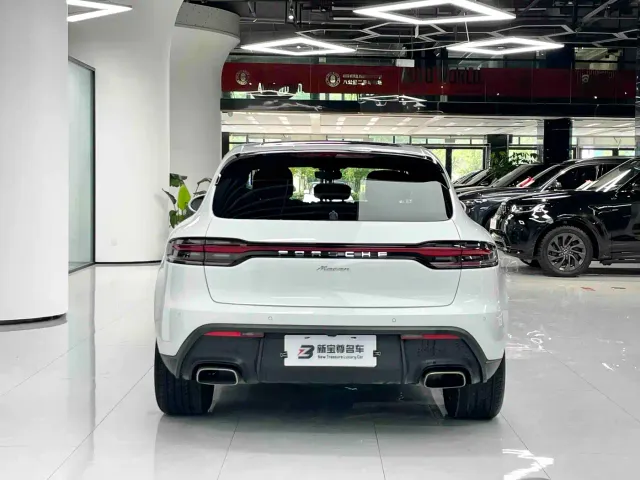 Porsche Macan — Фото автомобиля 13