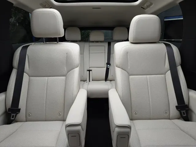 Li Auto MEGA — Фото автомобиля 5