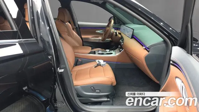 Genesis GV70 — Фото автомобиля 16