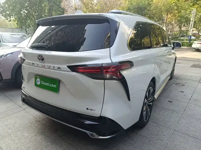 Toyota Granvia — Фото автомобиля 6