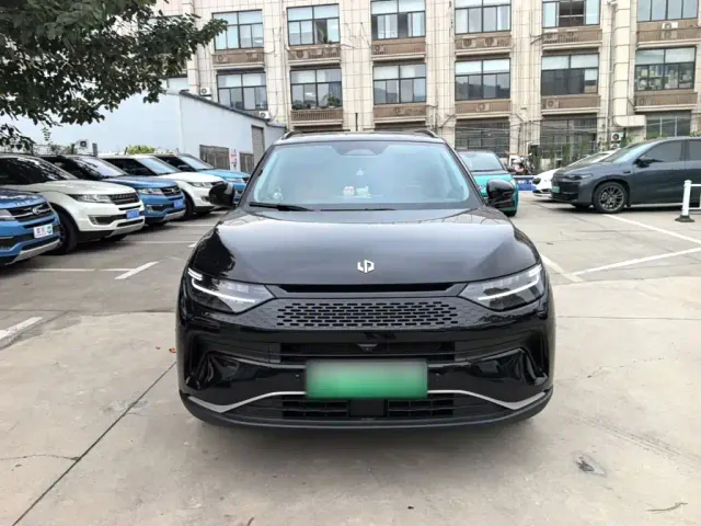 Leapmotor C11 — Фото автомобиля 2