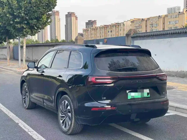 Aito M7 — Фото автомобиля 7