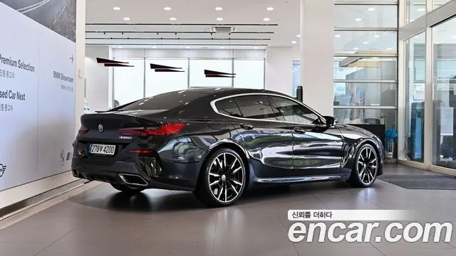 BMW 8-Series — Фото автомобиля 4