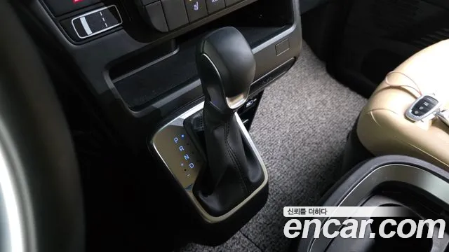 Hyundai Staria — Фото автомобиля 9