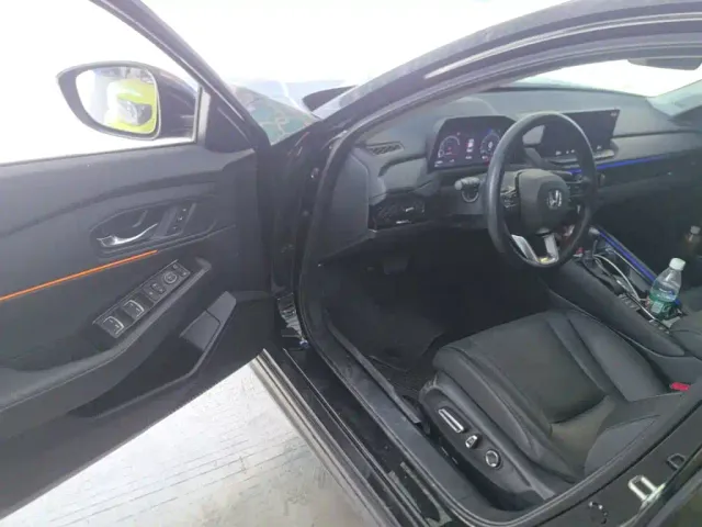 Honda Accord — Фото автомобиля 15