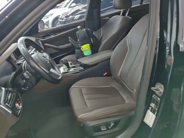BMW 5 Series — Фото автомобиля 14