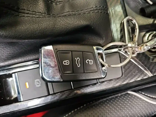 Volkswagen Passat — Фото автомобиля 8