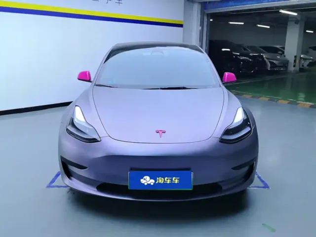 Tesla Model 3 — Фото автомобиля 2