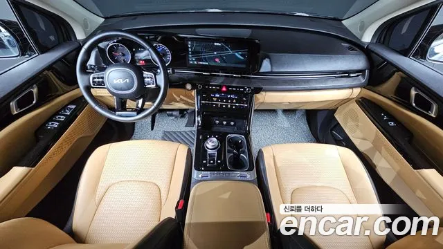 Kia Canival — Фото автомобиля 7