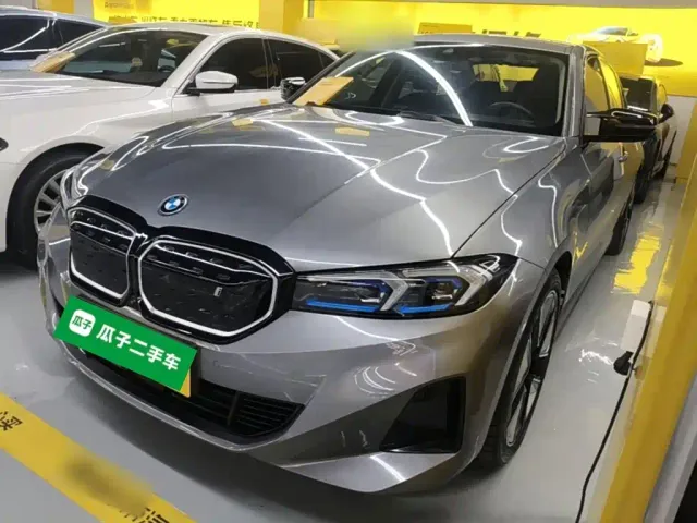 Фотография автомобиля — BMW i3