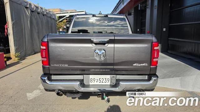 Dodge Ram — Фото автомобиля 4