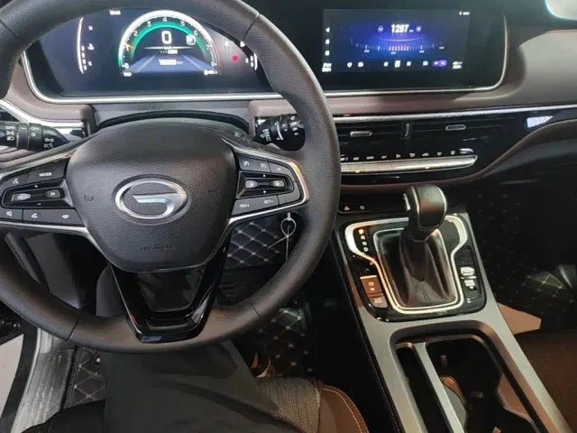 GAC Trumpchi M6 — Фото автомобиля 5