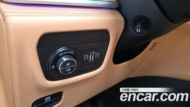 Jeep Cherokee Grand Cherokee(WL) L 3.6 Summit Reserve — Фото автомобиля 19