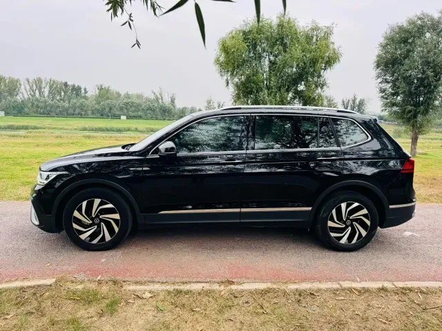 Volkswagen Tiguan L 2022 330TSI Automatic 2WD Smart Edition — Фото автомобиля 8