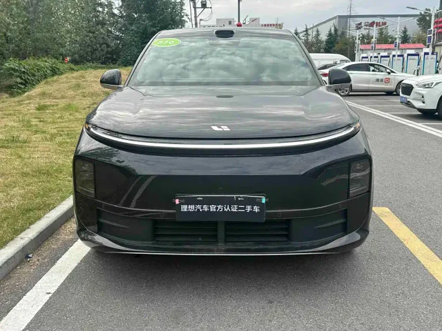 Li Auto L6 — Фото автомобиля 2
