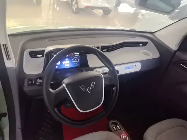 Wuling Hongguang Mini EV — Фото автомобиля 9