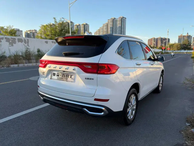 Haval M6 — Фото автомобиля 10
