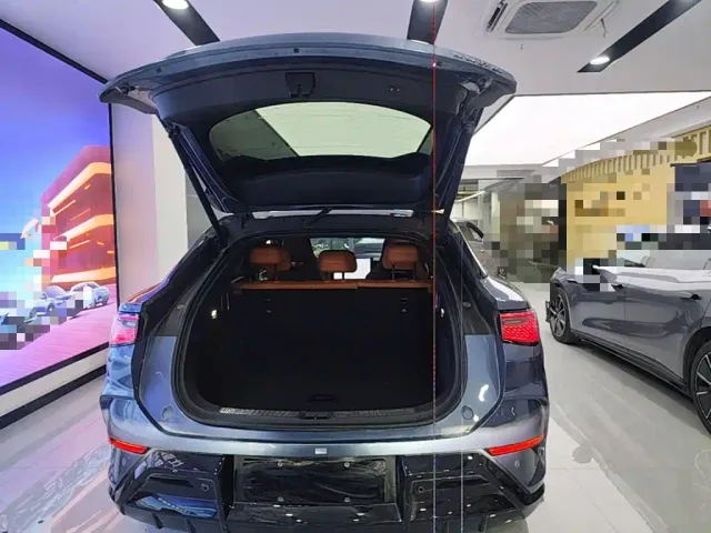 BYD Sealion 07 EV — Фото автомобиля 18