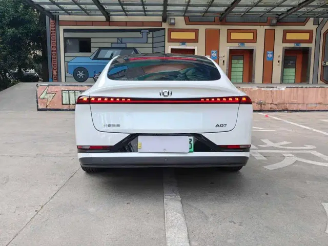 Changan Qiyuan A07 — Фото автомобиля 12