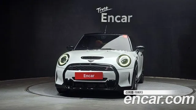 Mini Cooper Convertible — Фото автомобиля 3