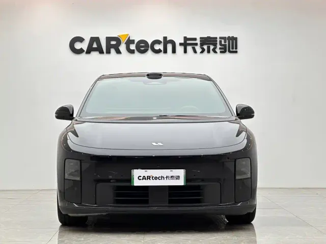 Li Auto i6 — Фото автомобиля 7