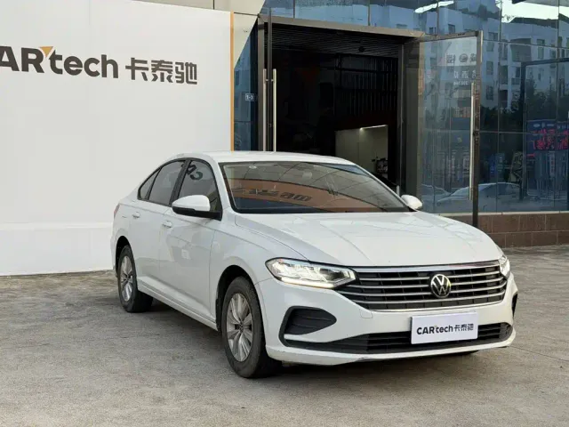 Volkswagen Lavida — Фото автомобиля 3