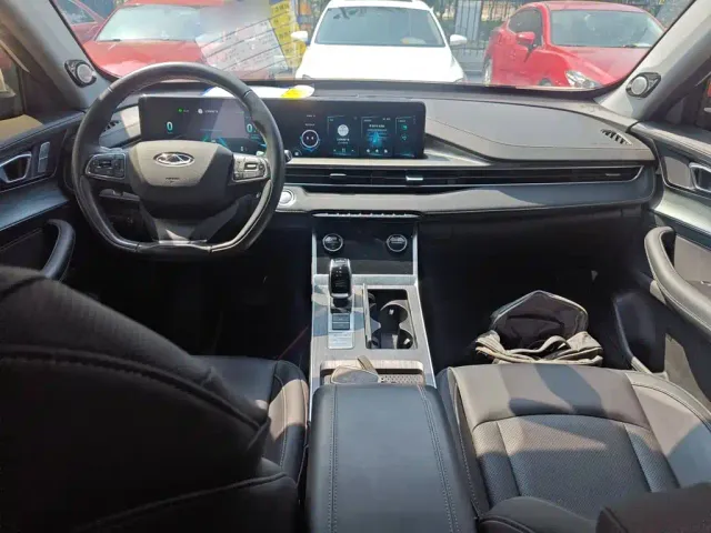 Chery Tiggo 8 — Фото автомобиля 5
