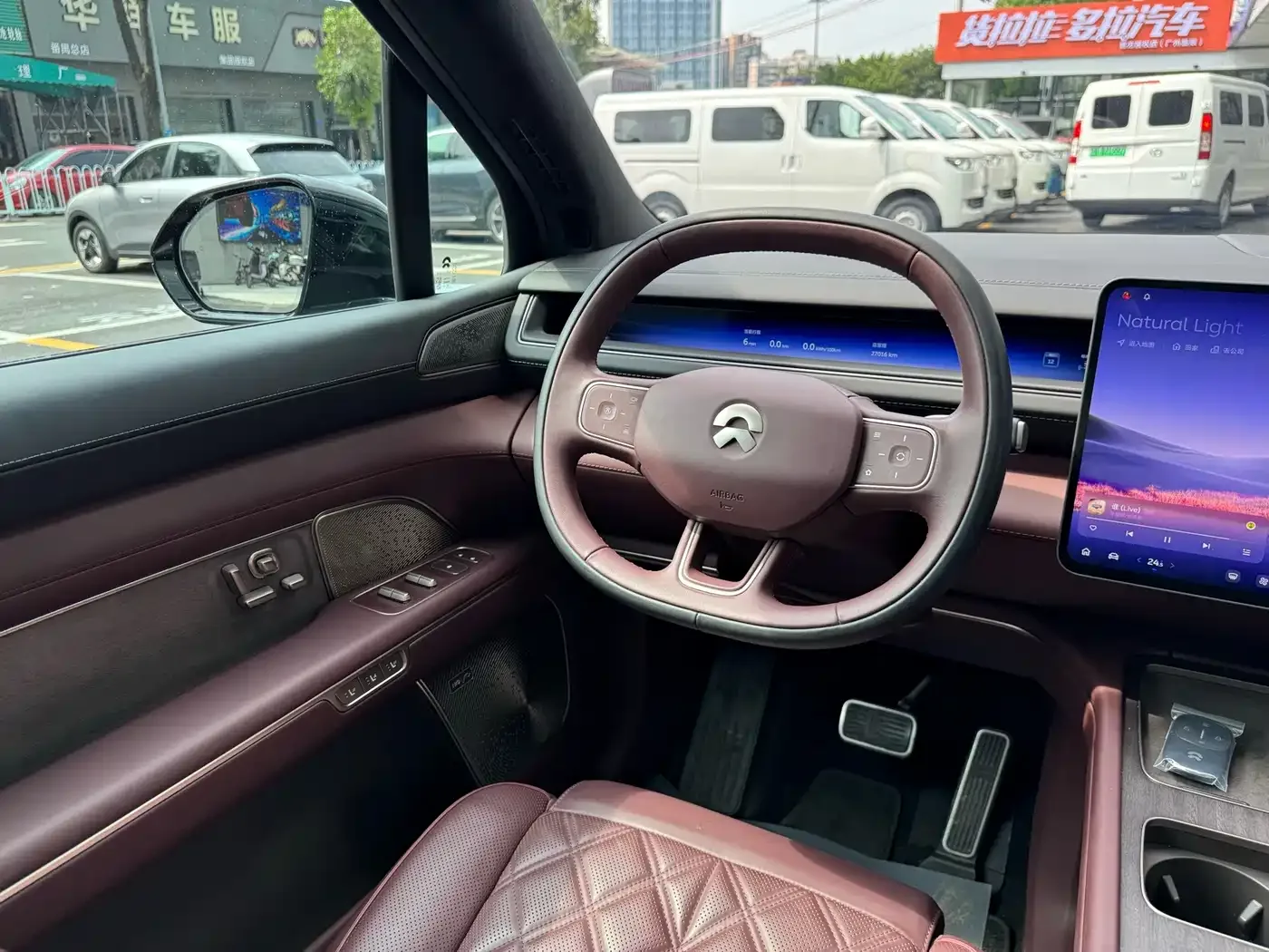 NIO NIO ES8 2025 Model 6-Seat Executive Luxury Edition — Фото автомобиля 27