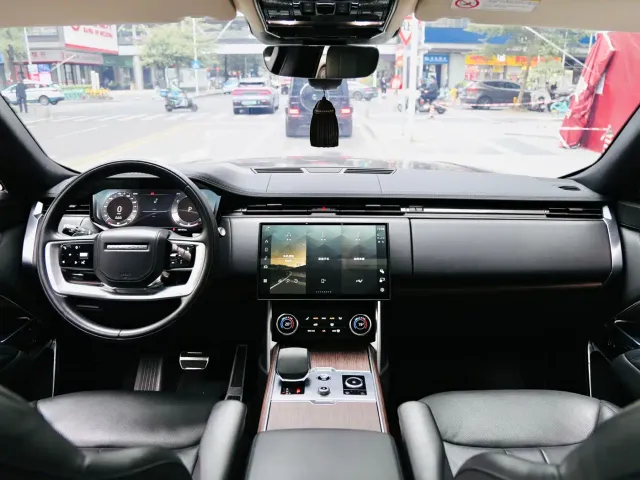 Land Rover Range Rover — Фото автомобиля 18