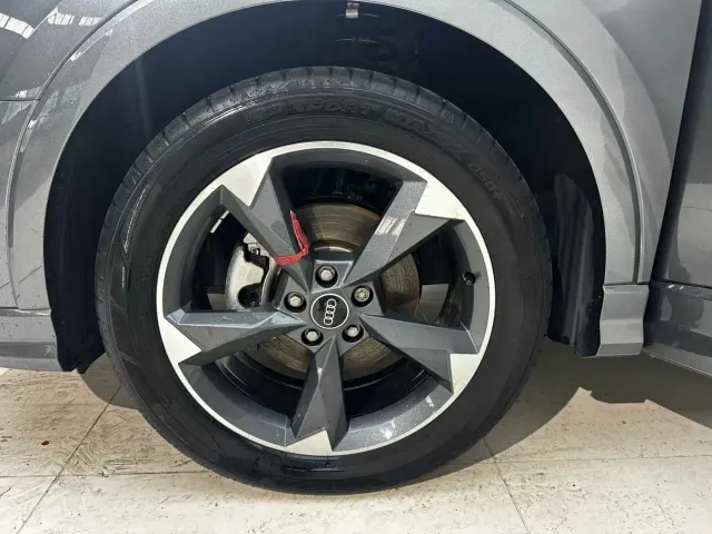 Audi Q3 — Фото автомобиля 24
