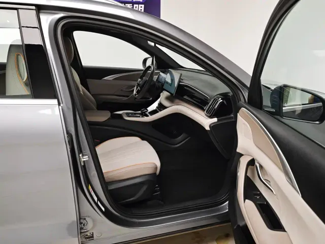 BYD Song Pro — Фото автомобиля 10