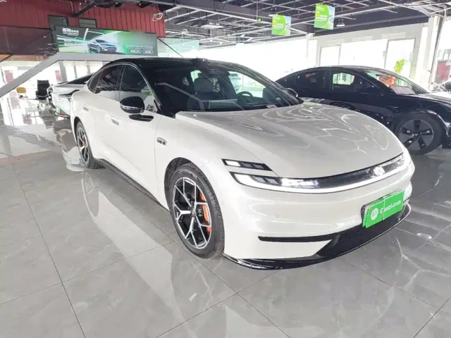 Changan Qiyuan A06 — Фото автомобиля 3